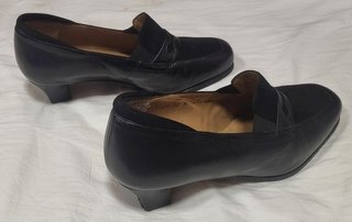 Mocasines negros de piel ( El Ferrocarril )