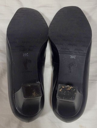 Mocasines negros de piel ( El Ferrocarril )