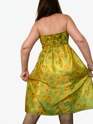 Vestido de cerimónia dourado e verde