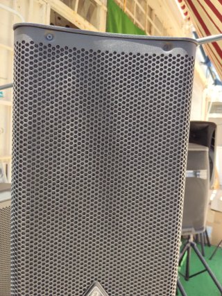 Altavoz Behringer 1000W 10 Gama Pro bluetooh