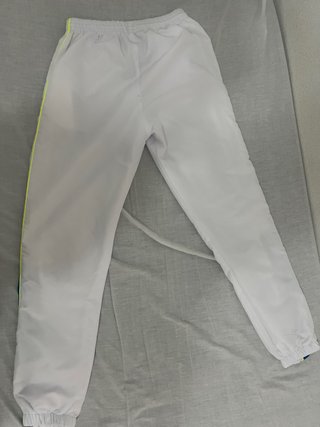 Conjunto deportivo Lacoste blanco y azul