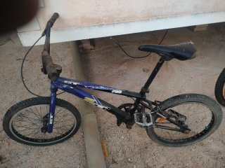 Bicicleta GT BMX