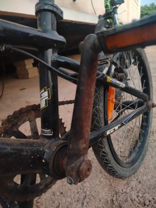 Bicicleta GT BMX