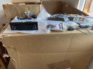Kit Radio Coche Pantalla + 2 Monitores para C4  C5
