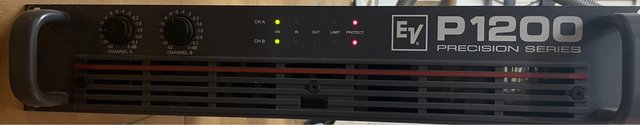 Etapa de potencia profesional Electro-Voice P1200