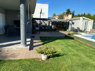Piscina por horas. Barbacoa