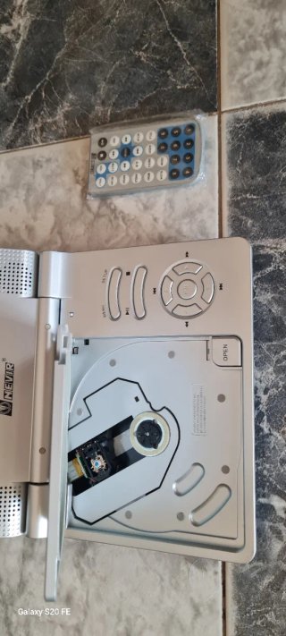 Reproductor DVD Portátil Nevir