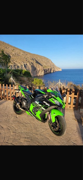 Kawasaki ZX10R Negra y Verde