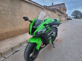 Kawasaki ZX10R Negra y Verde
