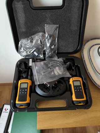 Walkie Talkie Motorola Kit Completo