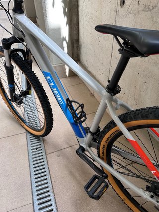 Bicicleta Cube Aim SL