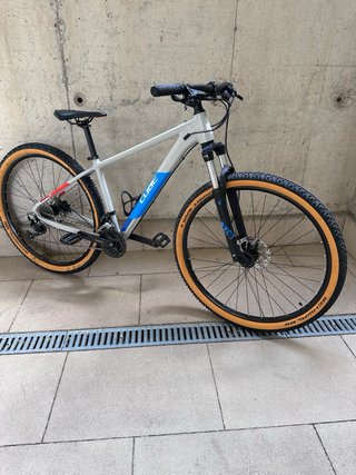 Bicicleta Cube Aim SL