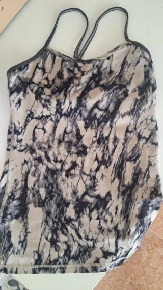 Camseta Top Lululemon estampado
