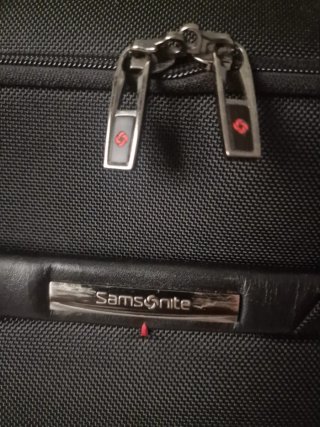 Maletín Samsonite Pro-DLX 5 con ruedas