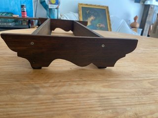 Estantería de madera versátil