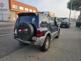 Mitsubishi Montero 2003