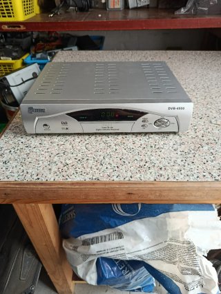 Decodificador Satélite Boston DVB-4500