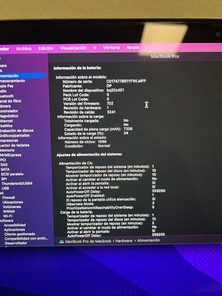MacBook Pro 15” i7 / 16 GB RAM / 256 GB