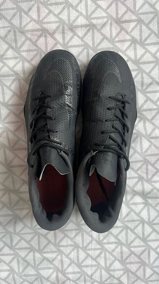 Botas de fútbol Nike Phantom Talla 41 Negras