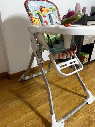 Trona de bebé con estampado de animales