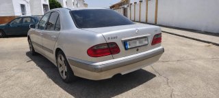 Mercedes-Benz Clase E 2000