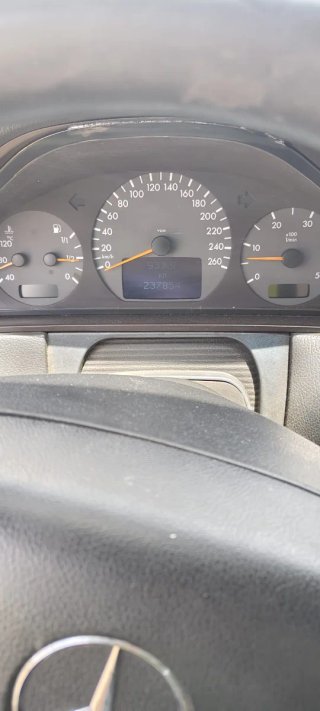 Mercedes-Benz Clase E 2000