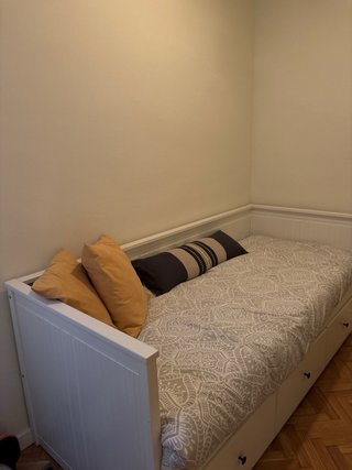 Cama Ikea Hemnes con colchones
