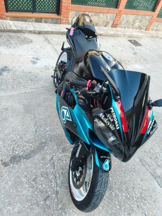 Yamaha R1 2007 2008 Sportbike 30.000 kilómetros
