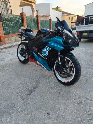 Yamaha R1 2007 2008 Sportbike 30.000 kilómetros