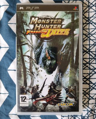 Monster Hunter Freedom Unite PSP in eccellenti condizioni con disco incluso