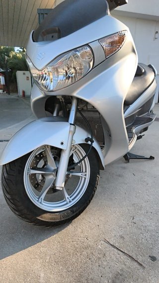 Suzuki Burgman 200 Plata
