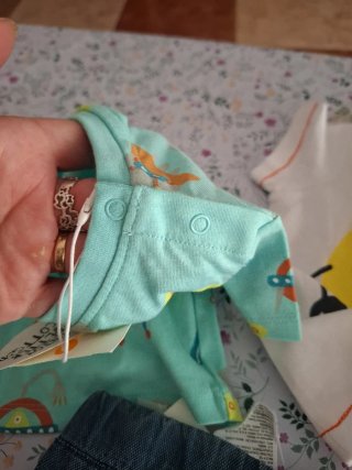 Conjunto bebé: 2 camisetas y pantalón de 3 a 6 mes