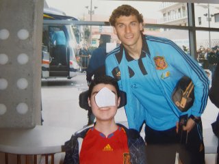 Camiseta España Firmada Xavi H. y Fdo. Llorente