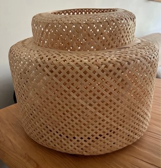 Lámpara de techo bambú tejida