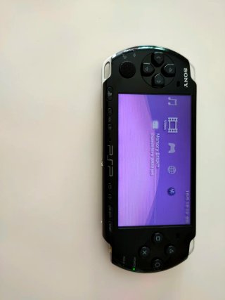 PSP 3004 negra + Juegos
