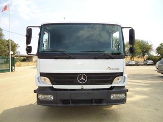 Mercedes ATEGO 13 23-CAMIONES GRUA