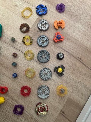 Beyblade - Piezas y Lanzadores
