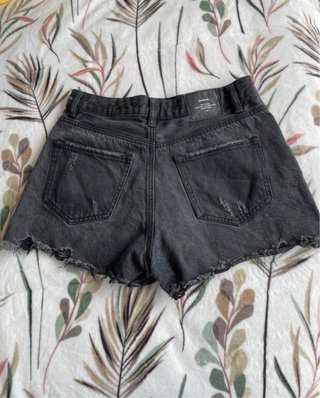 Lote 2 camisetas y shorts Stradivarius