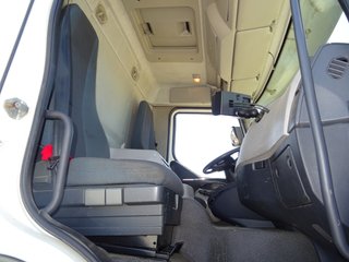 Volvo FL 240.18-CAMIONES GANCHO PORTACONTENEDOR