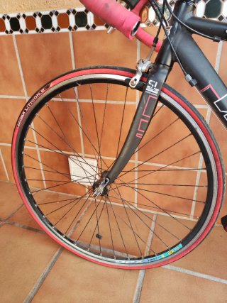 Bicicleta de carretera Conor WRC