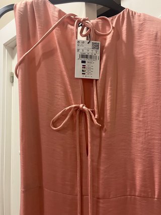 Vestido midi asimétrico rosa de Pedro del Hierro