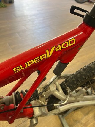 Cannondale Super V Roja