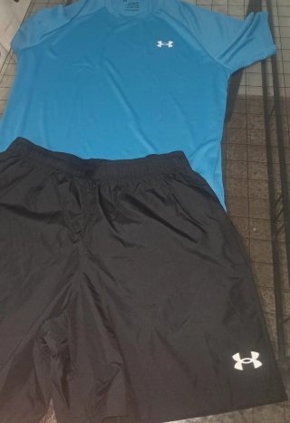 Conjunto deportivo Under Armour