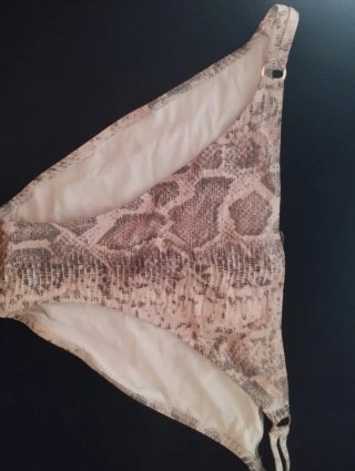 Bikini estampado piel de serpiente