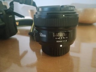 Nikon D5600 Negra + Objetivo 50mm