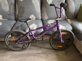 Bicicleta BMX GTBikes Air Morada