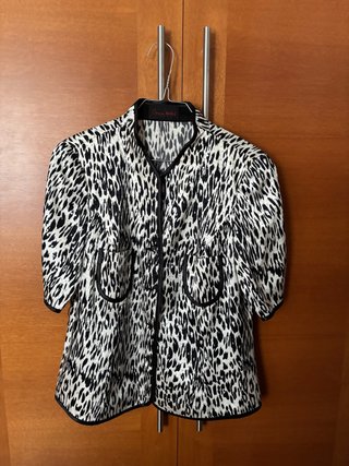 Chaqueta Carla Rinaldi estampado leopardo T40