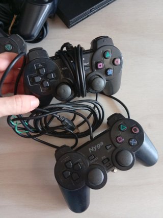 Lote PlayStation 2 + Mandos (Reparar)
