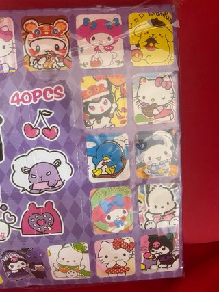 Caja Kuromi 40 piezas muñequitos