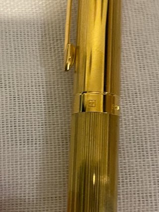 1 bolígrafo y 1 pluma Parker Dorados